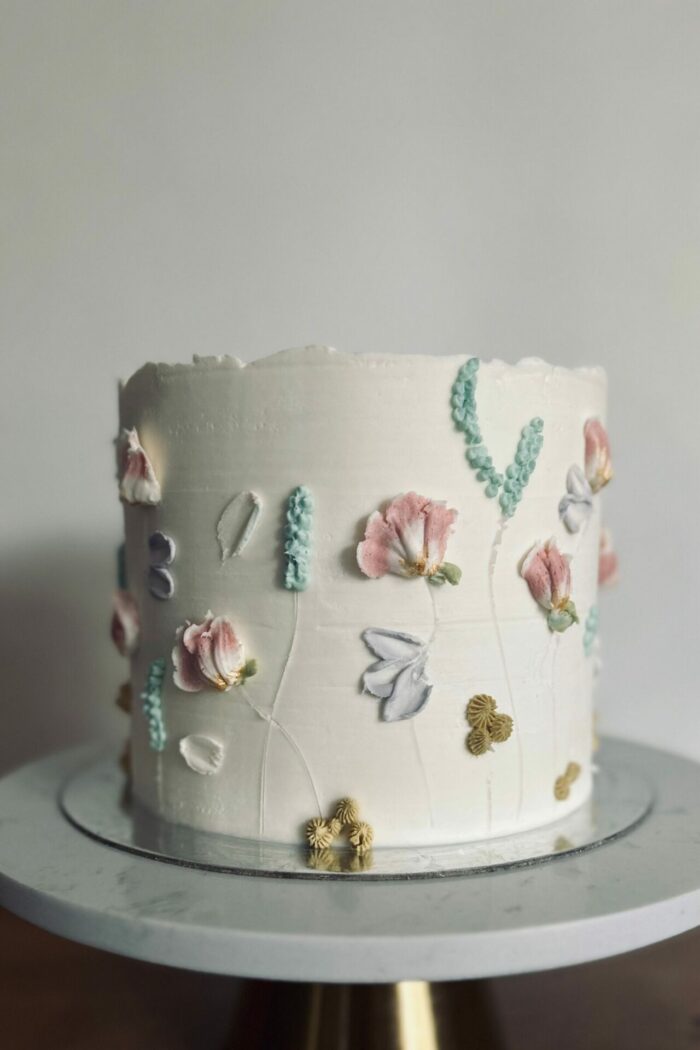 Floral Design Cake - Image 2