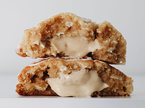 Macadamia Blondie